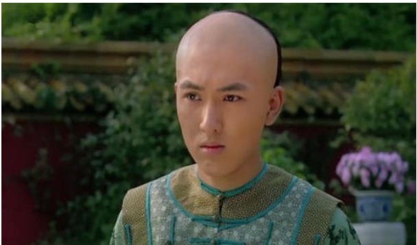 去世|雍正去世前除掉一人，让乾隆稳坐江山60年，他却背上千古骂名