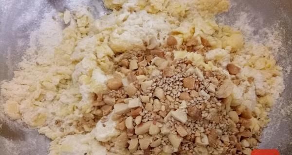  酥饼|一口酥掉渣的花生酥饼，餐厅厨房新手福利，没有人能抵触~