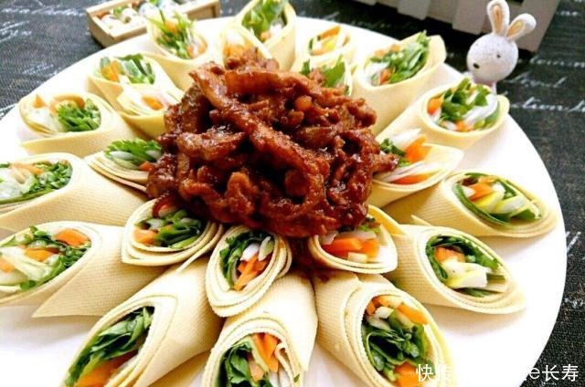 简单|京酱肉丝,口感丰富,制作简单,色泽诱人,让人看着食欲大开!