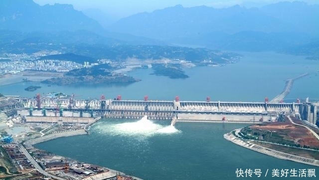 中国|中国再建逆天工程, 3000米高原建设大坝, 顶1.5个三峡