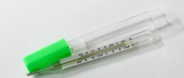  玻璃|孩子误吞体温计中的水银，该怎么办家长不妨了解