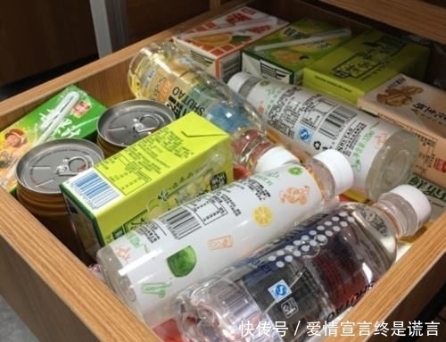 到底|点外卖时,商家送的“杂牌饮料”到底能不能喝?老板无奈说出实情