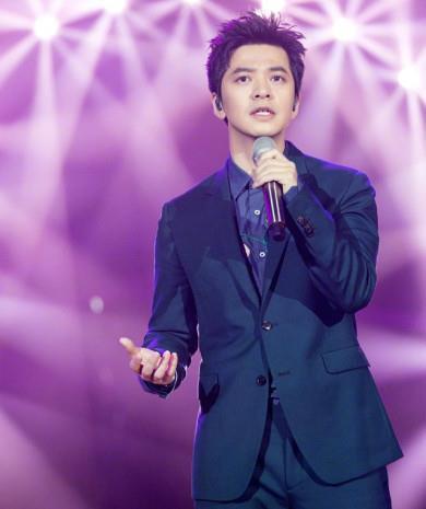 唱歌|李健的故事:用心唱歌,唱进了多少人的心中