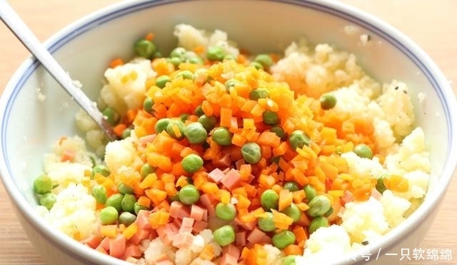 隔天|自从学会土豆新吃法,孩子隔天就要吃,比披萨简单,拉丝又好吃