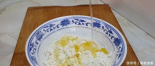 烫面|以后面粉就这样做,不发面不烫面,比鸡蛋饼好吃,个个香脆鼓大泡