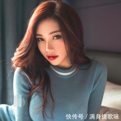  纤细|天生丽质的紧身裙美女，秀出纤细又高挑的身材