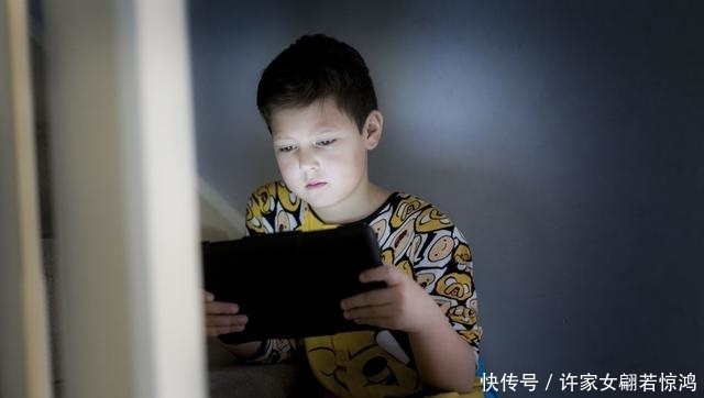  乖巧|16岁男孩休学自闭沉迷游戏，别被孩子从小的＂乖巧听话＂给蒙骗了