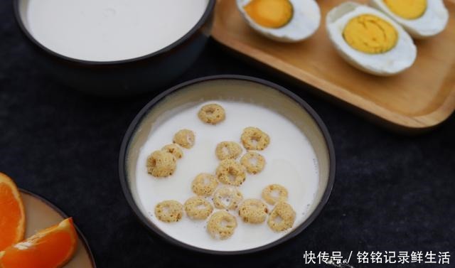 丰盛|普通家庭孩子的早餐,虽然朴实但不失丰盛,经济实惠又有营养