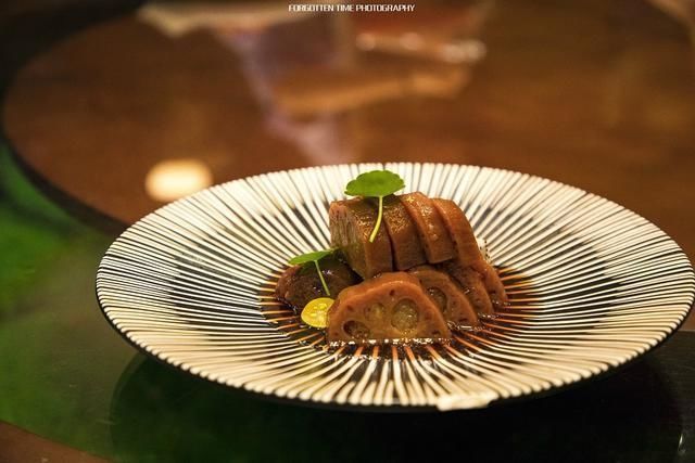 南浔|在南浔古镇，一定要尝一尝古镇的美食，最爱臭豆腐和醉虾