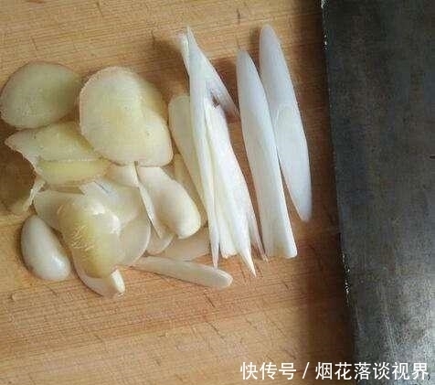 开心|开心一刻:遇到个来租房的小姑娘,砍了半天价,最后押金也不够