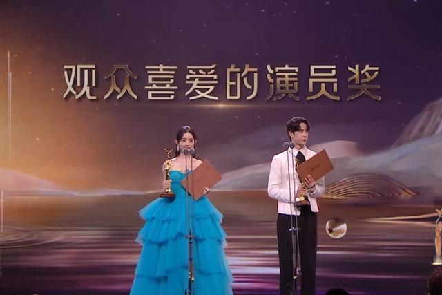 白皙|金鹰奖女星高清同框照:赵丽颖白皙完胜谭松韵,宋茜状态不如陶虹