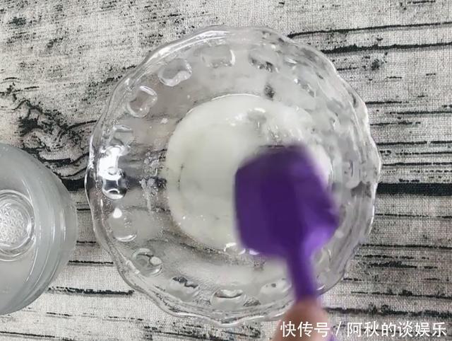 炒栗子|秋天三大宝之糖炒栗子,栗子按照这种方法烤,软糯不苦好剥皮!