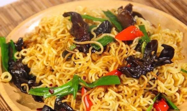 全球|全球公认的4大垃圾食品,吃过一半是“吃货”,没吃过才“奇葩”