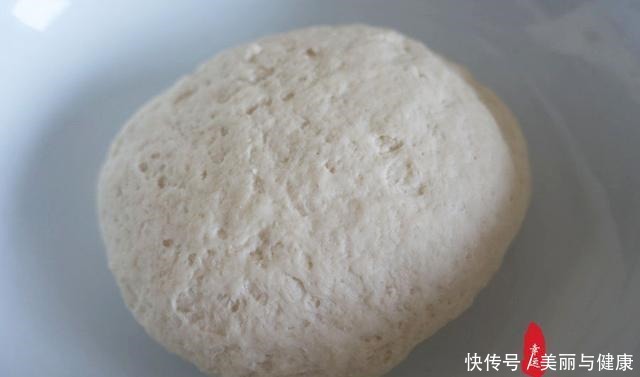 鸡蛋|三种不同的鸡蛋饼,制作方法各异,您更喜欢哪一种