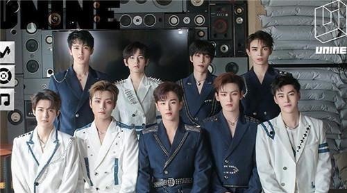 组合|UNINE李汶翰九月份的行程很忙,爱的大脑嘉羿变成了演员