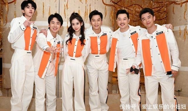 李晨|李晨晒第八季首期合影,八位明星参与录制,飞行嘉宾成最大赢家!