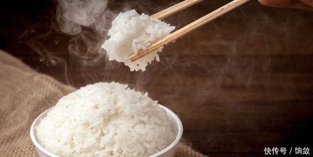 需加|蒸米饭不要傻傻只加水,只需加一点“它”,米饭香甜松软,口感好