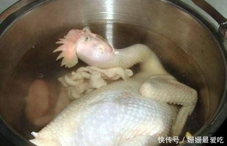  粤菜|粤菜大厨透露白切鸡做法，掌握3点小技巧，鸡肉鲜嫩多汁皮爽滑