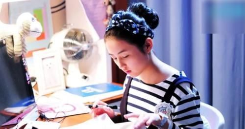 出门|海清胡先煦做客《向往4》,张子枫出门迎接,却喊了一声“妈妈”