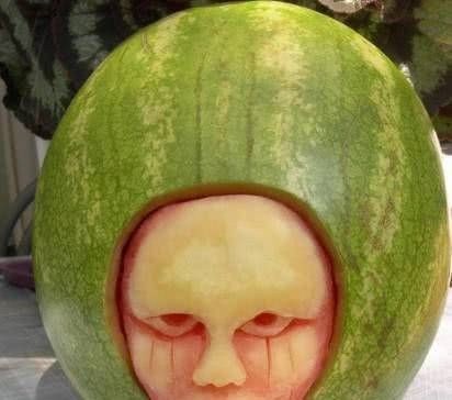 理科生|不同专业吃西瓜,理科生普通,文科生讲究,美术生