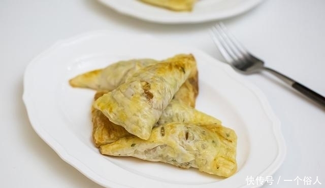 儿子|手抓饼做苹果派,简单又美味,儿子说:再也不用去必胜客了