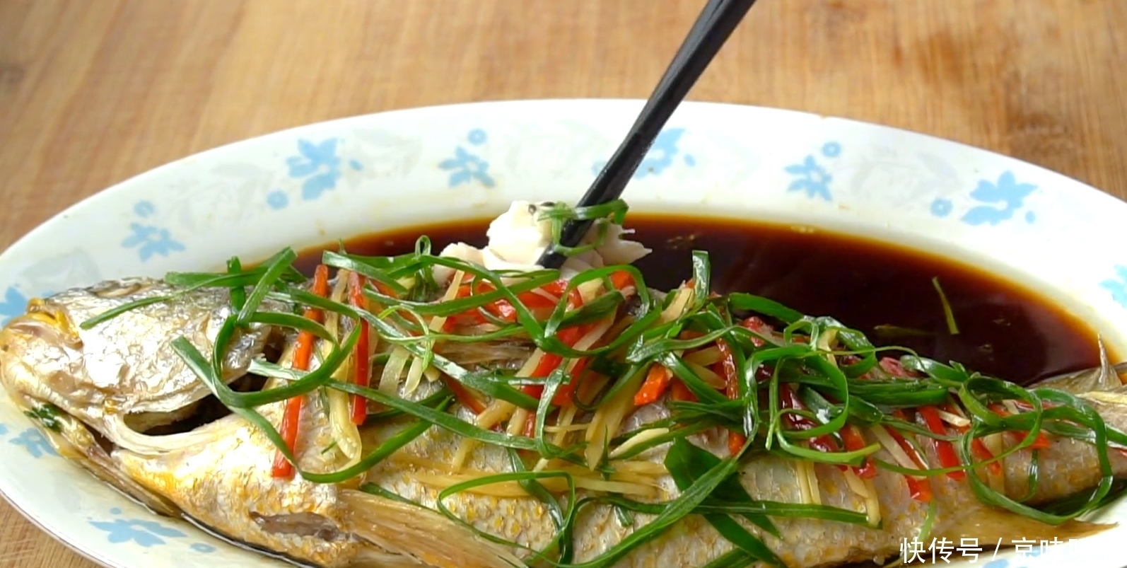 大锅|我家黄花鱼从不炖着吃,往大锅里一放,不煎不油炸,肉嫩还没腥味