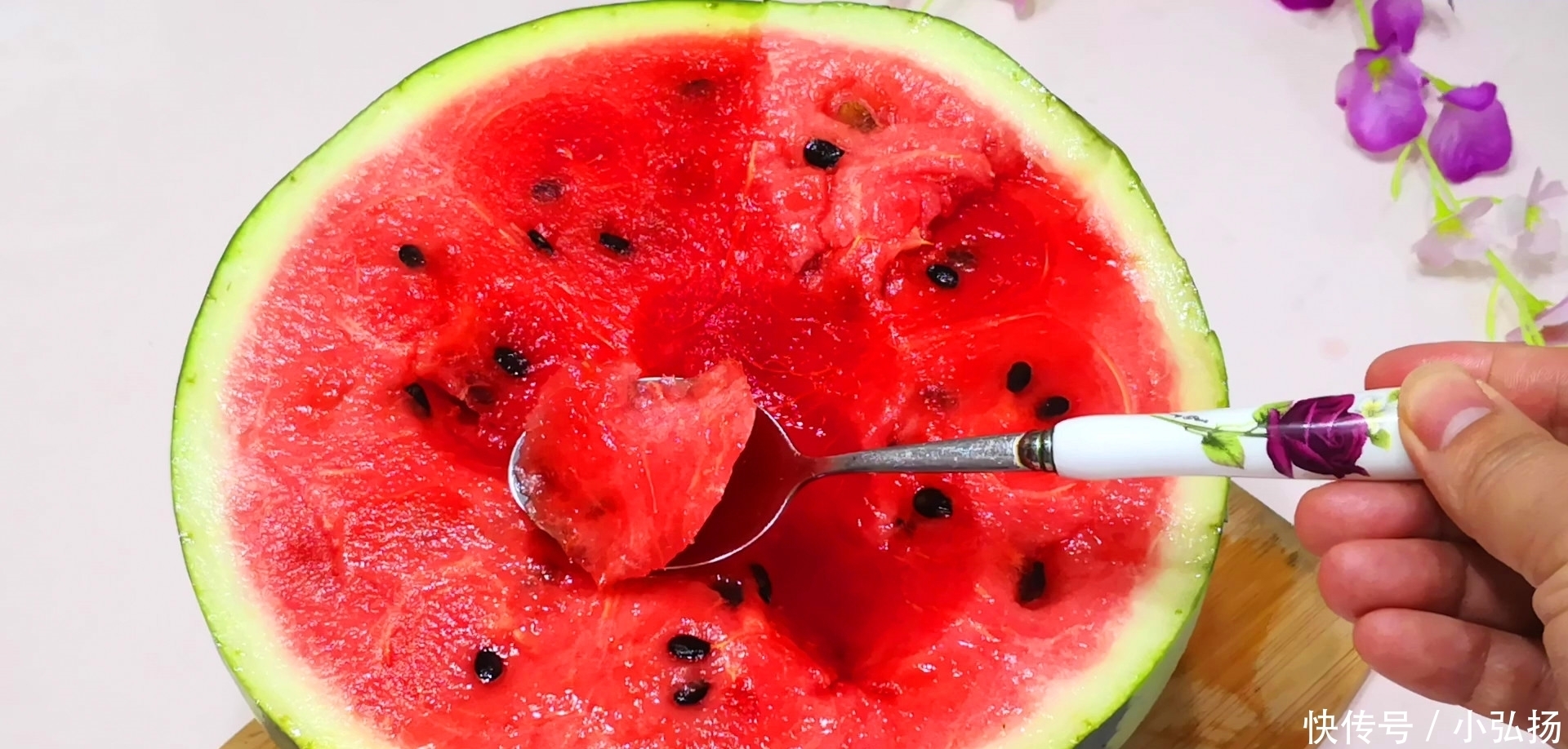 西瓜|为什么吃西瓜不能用勺子挖着吃?好多人不知道原因,下次得改改了