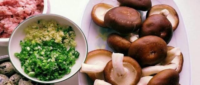 麻辣烫|会吃麻辣烫的人都会选这4种菜,老板脸上微笑却在心里叫苦