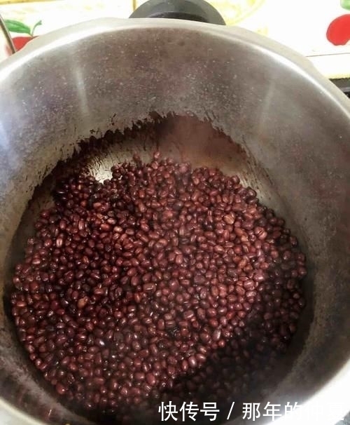 早餐|入夏常用它做早餐,脾胃好气血足,松软香甜,老人孩子都爱吃