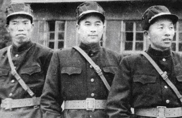 三纵队|万岁军军长是梁兴初,政委是谁,他是最年轻的开国中将