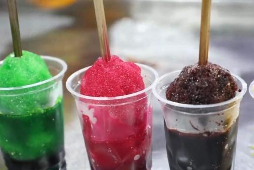 冰棍|印度人制作冰棍，恒河水加色素，就行了！网友：看得我肚子疼