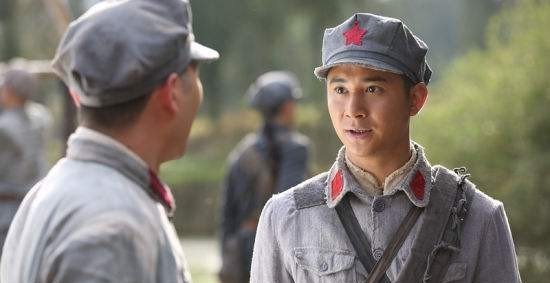 称为|他被称为军中吕布，曾一口气砍杀27个鬼子，还被主席亲自接见