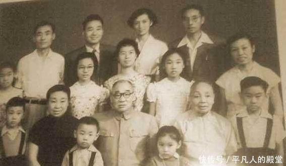  兄弟姐妹|他提出计划生育, 自己却生了七个孩子, 还娶了自己女儿的小学同学