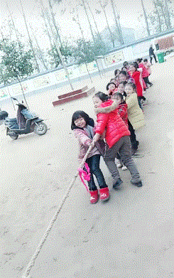  吃饭|搞笑GIF：你们怎么回事，中午没吃饭啊！可是一群女生！