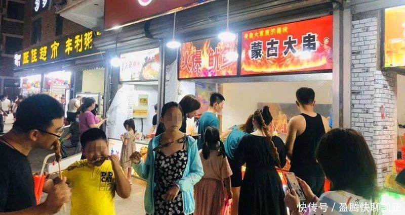  步行街|北戴河这条超火步行街，晚上十点仍热闹非凡！