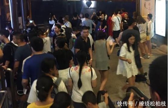 重庆|中国最热闹的城市,晚上热闹无比,堪称“夜猫子聚集地”繁华无比