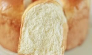 牛奶|松软香甜的牛奶面包,简单易做一学就会,轻松出手套膜