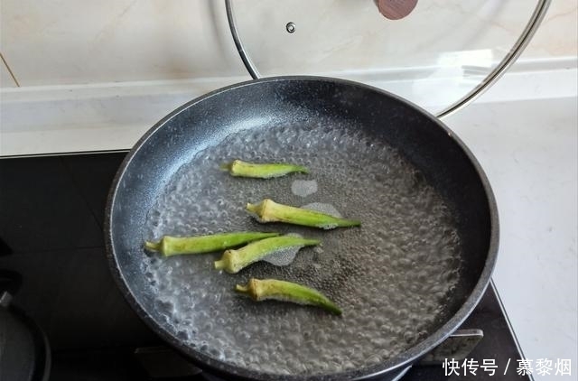 生活|老两口的极简早餐,10分钟上桌,价格不贵吃得舒服,生活美如诗