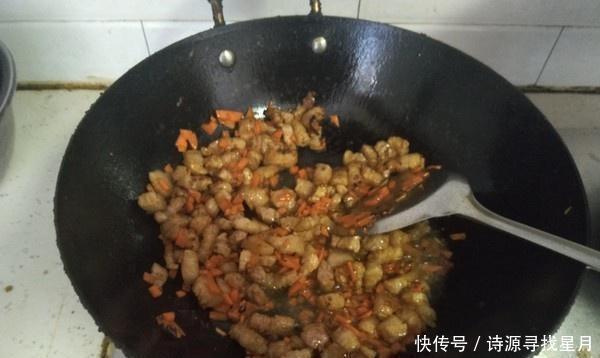  鸡肉|这道菜一年到头好吃，钙含量比鸡肉高，蛋白质也比鸡肉好