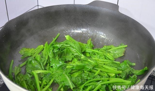  豆瓣酱|这菜，只有冬天才有，每年过年城里亲戚来，都要带有一些