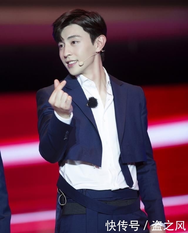 焦点|200514 邓伦《极限挑战》发布会全程回顾 西装伦又奶又酷成全场焦点