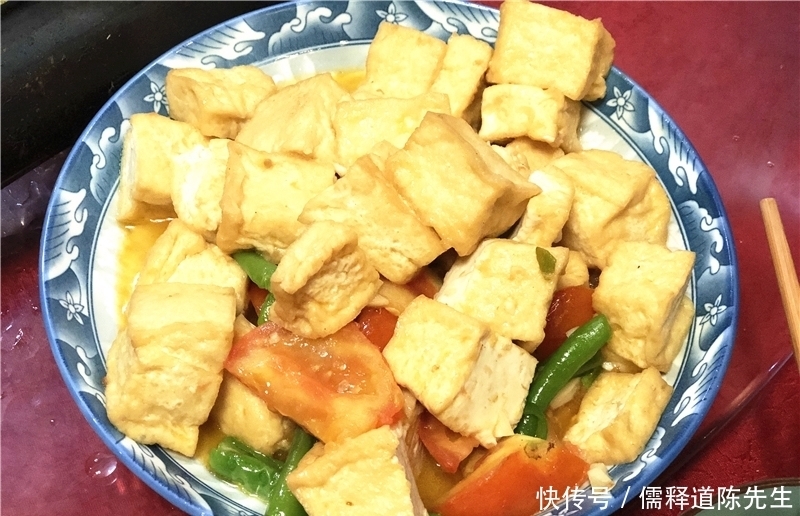 竹筒饭|三个女人自驾游，没有攻略边走边吃，品尝特色美食遭网友吐槽