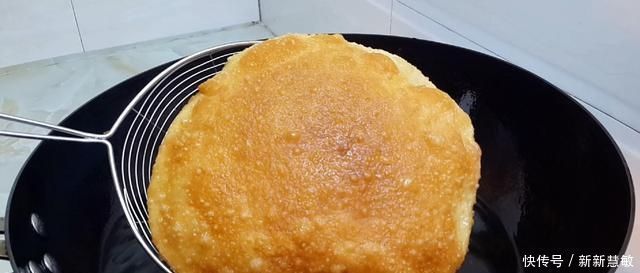 烫面|以后面粉就这样做,不发面不烫面,比鸡蛋饼好吃,个个香脆鼓大泡