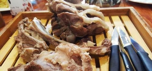 羊肉|这动物的肉,日本人表示“难以下咽”,中国吃货却吃得很香