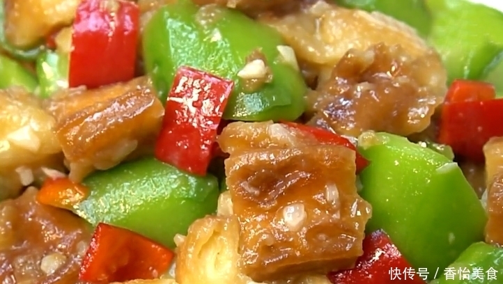  油条|孩子最爱吃的丝瓜炒油条，简单一做，营养解馋，比肉都香