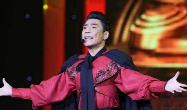  儿子|唱歌唱了一辈子都没红，培养的儿子却火遍大江南北，网友：好本事