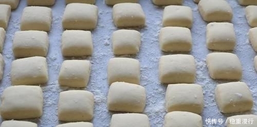 里加|面粉里加1个橙子,做迷你小面包,孩子一口一个,早餐再也不发愁