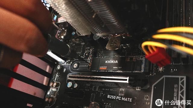 硬盘|DIY自己装机必备,凯侠RC10硬盘,让老电脑提速不卡坐火箭