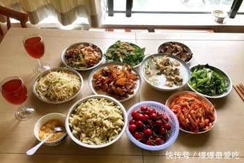  不用|这才是请人吃饭的最高待遇！不用去饭店，在家就搞定一桌下酒菜
