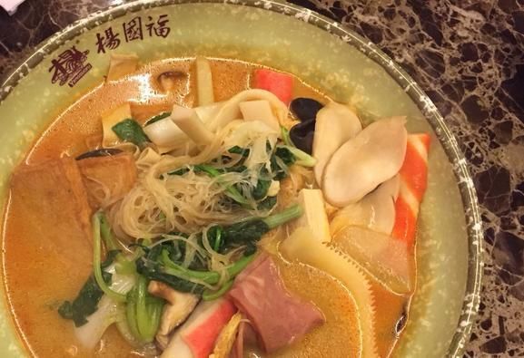 麻辣烫|中国最出名的四家麻辣烫,哪家是你的最爱